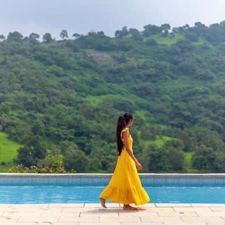 Stayvista'S Shivom Villa 12 - A Serene Escape With Views Of The Valley And Lake Lonavala Eksteriør billede