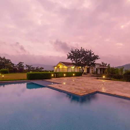 Stayvista'S Shivom Villa 12 - A Serene Escape With Views Of The Valley And Lake Lonavala Eksteriør billede