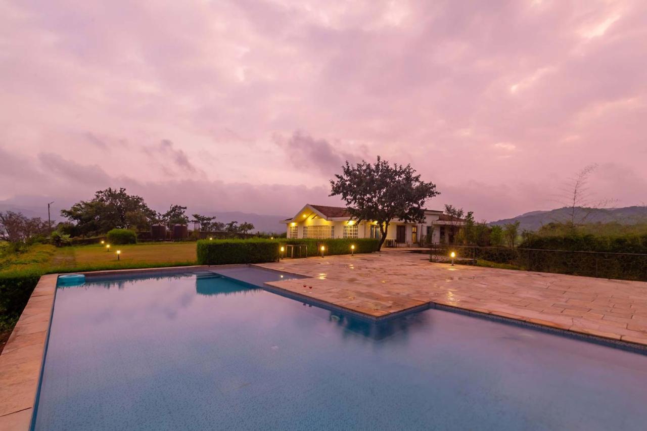 Stayvista'S Shivom Villa 12 - A Serene Escape With Views Of The Valley And Lake Lonavala Eksteriør billede