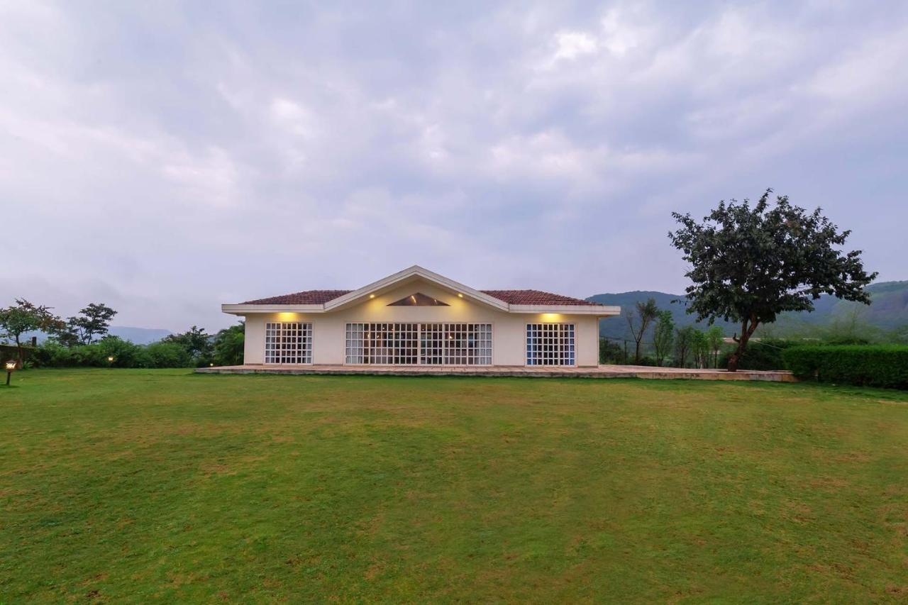 Stayvista'S Shivom Villa 12 - A Serene Escape With Views Of The Valley And Lake Lonavala Eksteriør billede